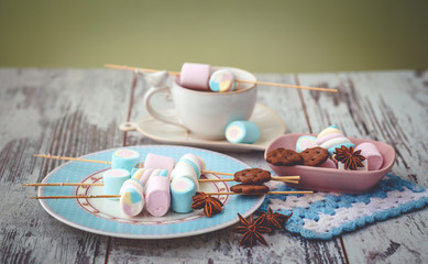 marshmallow and cookies