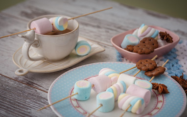 marshmallow and cookies