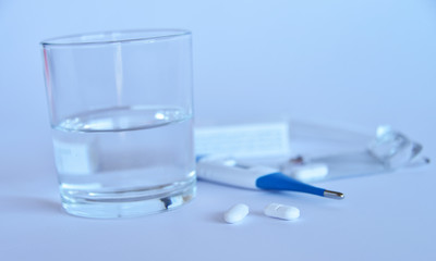 pillole, medicinali pronti per essere ingeriti