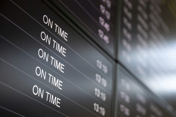 Boarding time monitor screens on time