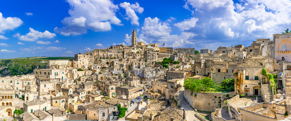 Matera, Basilicata, Italy: Landscape view of the old town - Sassi di Matera, European Capital of Culture, at dawn - obrazy, fototapety, plakaty