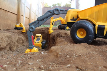 Plastic construction toys