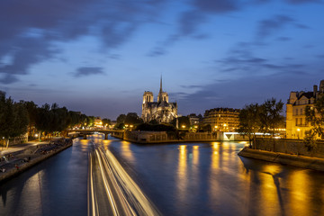 Fototapeta na wymiar Notre Dame Paris France