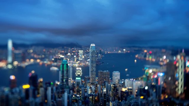  Hong Kong from Victoria peak, ltilt shift time lapse