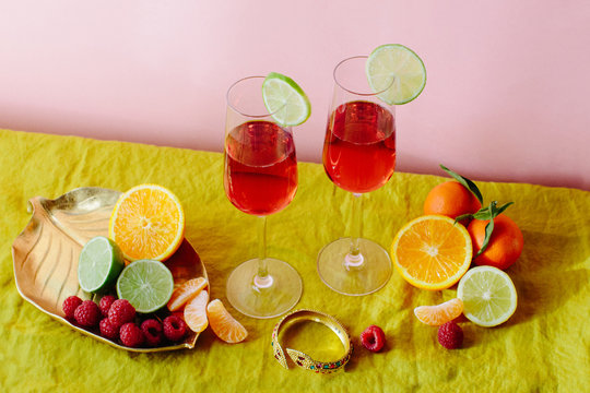 Red wine, fruits and jewels