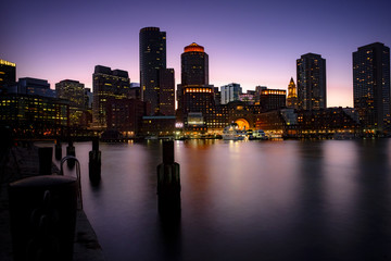 Fototapeta na wymiar Boston harbor at dusk