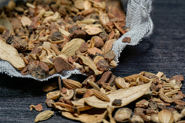 Soup spice in a netting wrap