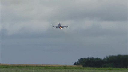 F-16AM fighter jet taking off 1