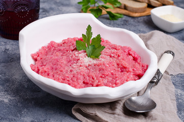 Traditional beetroot risotto