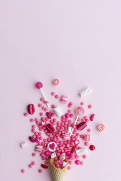 Wafer cone with candies