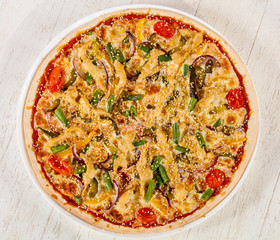 Pizza with chicken