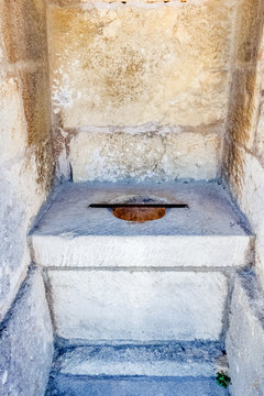 latrine sur les remparts &agrave; Aigues-Mortes