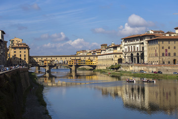 Old bridge (Ponte vecchio) over Arno river in Florence, Italy.