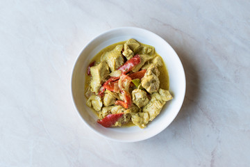 Butter Chicken with Curry Suace Murgh Makhani with Tender breast, Cream, Butter & Honey.