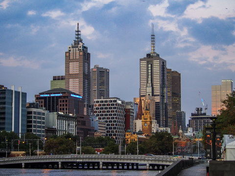 Melbourne skyline twilight