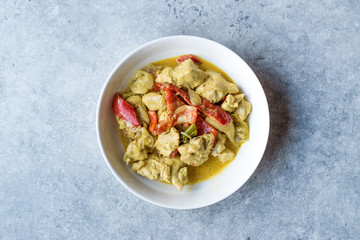 Butter Chicken with Curry Suace Murgh Makhani with Tender breast, Cream, Butter & Honey.