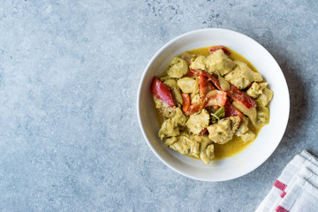 Butter Chicken with Curry Suace Murgh Makhani with Tender breast, Cream, Butter & Honey.