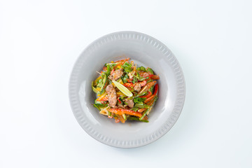 Thai sour and spicy beef salad