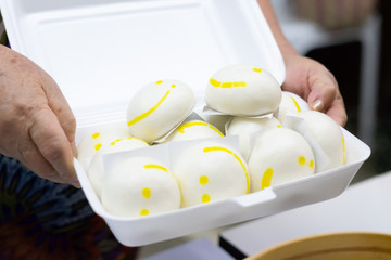 Salapao - Chinese steamed bun in foam box