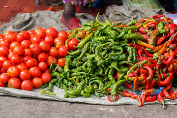 Tomatoes, red and green pepper (Kashgar, Xinjiang, China)