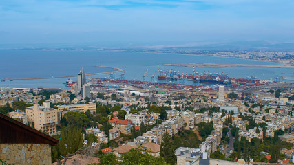 Fototapeta na wymiar Panorama of Haifa sity