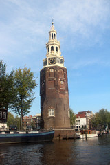Fototapeta na wymiar nahaufnahme eines leuchtturms in amsterdam niederlande fotografiert während einer sightseeing tour in amsterdam niederlande