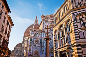 Fototapeta na wymiar Majestic cathedral Santa Maria del Fiore in Florence