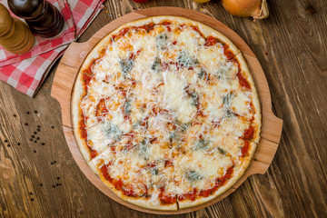 Pizza Quattro formaggi