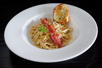 spaghetti carbonara