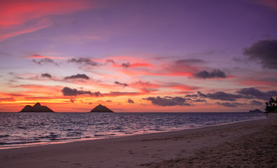 Fototapeta na wymiar Gorgeous Lanikai Beach Sunrise