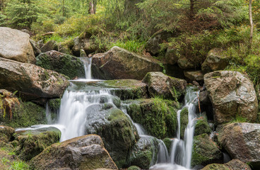 Fototapeta na wymiar Oberer Bodewasserfall, Harz