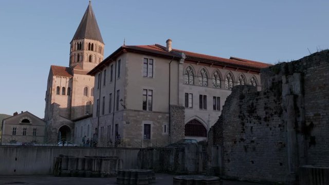 Cluny 1