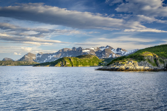 Wasserlandschaft zwischen Troms&oslash; und Skjerv&oslash;y