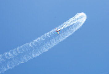 Acrobatic exhibition in flight