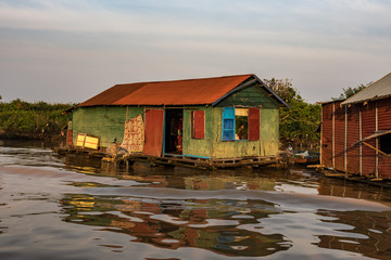 Kambodscha - Siem Reap - schwimmende Dörfer auf dem Tonle Sap