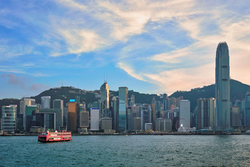 Fototapeta na wymiar Junk boat in Hong Kong Victoria Harbour
