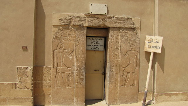 &Auml;gypten, Grab, Grabst&auml;tte, geschlossen, Beerdigung nicht m&ouml;glich, Relief, Hyroglyphen, Zustand