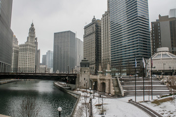 Fototapeta premium Chicago 2010-02-21 City center in wintertime