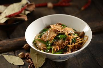 Hot sauce beef meal