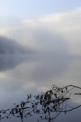 Morning fog over Lake Lajoie in Mont Tremblant Nationalpark in Quebec, Canada