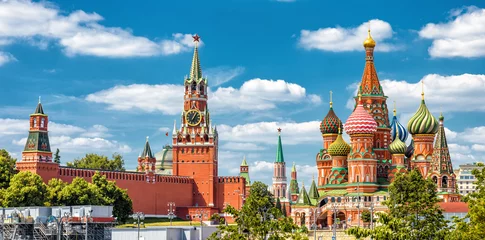 Crédence en verre imprimé Moscou Le Kremlin de Moscou et la cathédrale Saint-Basile sur la Place Rouge, Russie