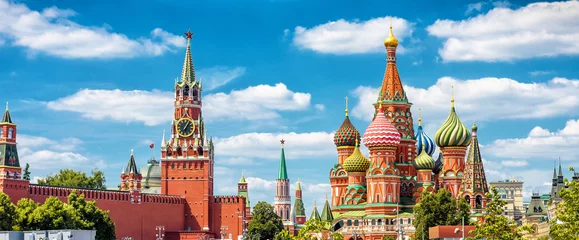 Crédence en verre imprimé Moscou Kremlin de Moscou et la cathédrale Saint-Basile, Russie. Beau panorama du centre-ville de Moscou en été.