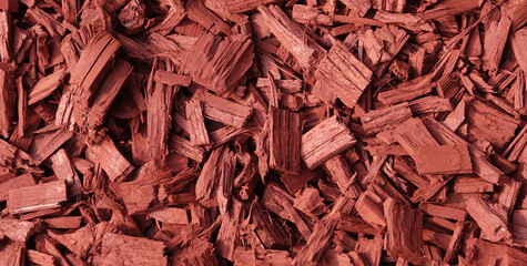 Woodchips for covering wooden pieces for playground or park