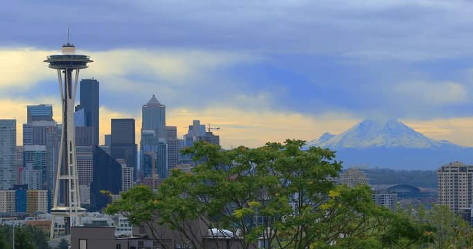 Seattle, Washington skyline with Mount Rainier 4K