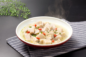 Stewed raw taro
