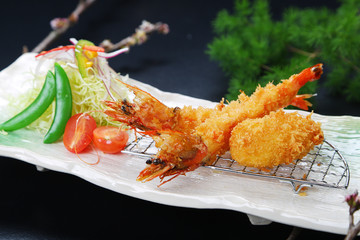 Fried fresh shrimp in Japanese style