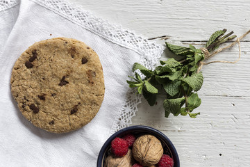 Chocolate with red chilli peppers, mint and raspberries