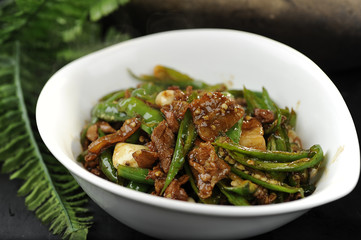 Pork Cooked with Green Chilli
