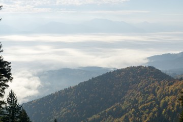 Obraz premium View from mountains with cloudy inversion below. Slovakia