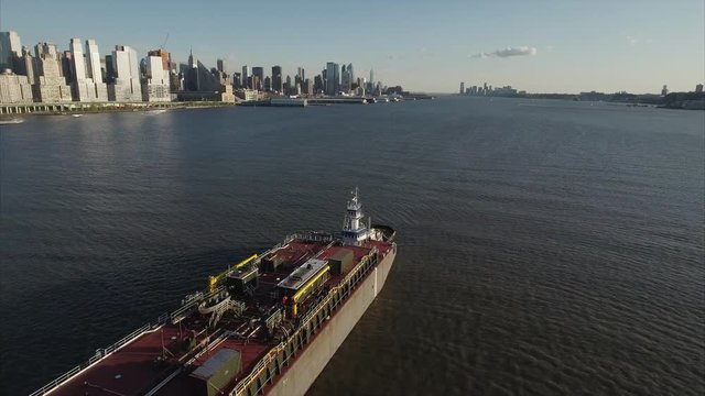 Fly Backwards Over Oil Tanker & Tug Boat on Hudson River